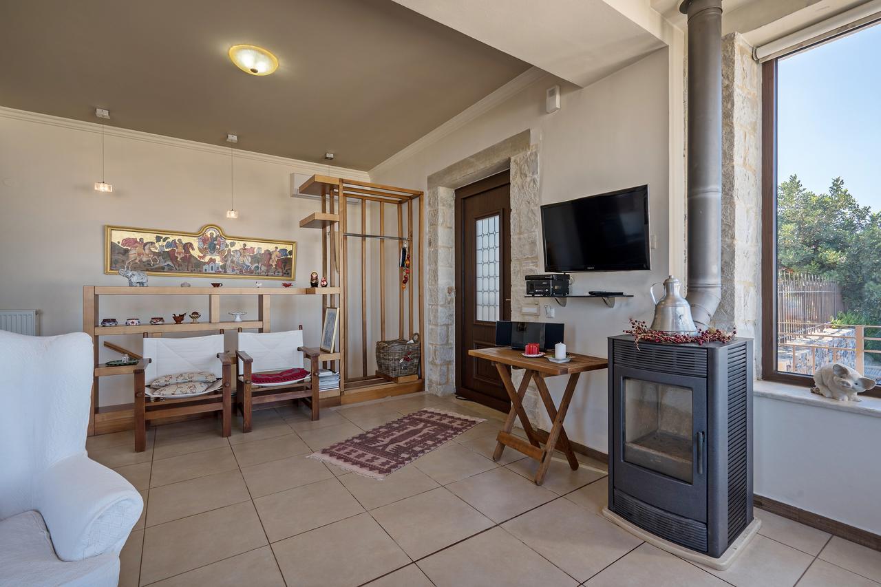 Sea Views At Villa Anemomylos With Heated Pool, Ping Pong And Tennis Agia Pelagia  Exterior photo